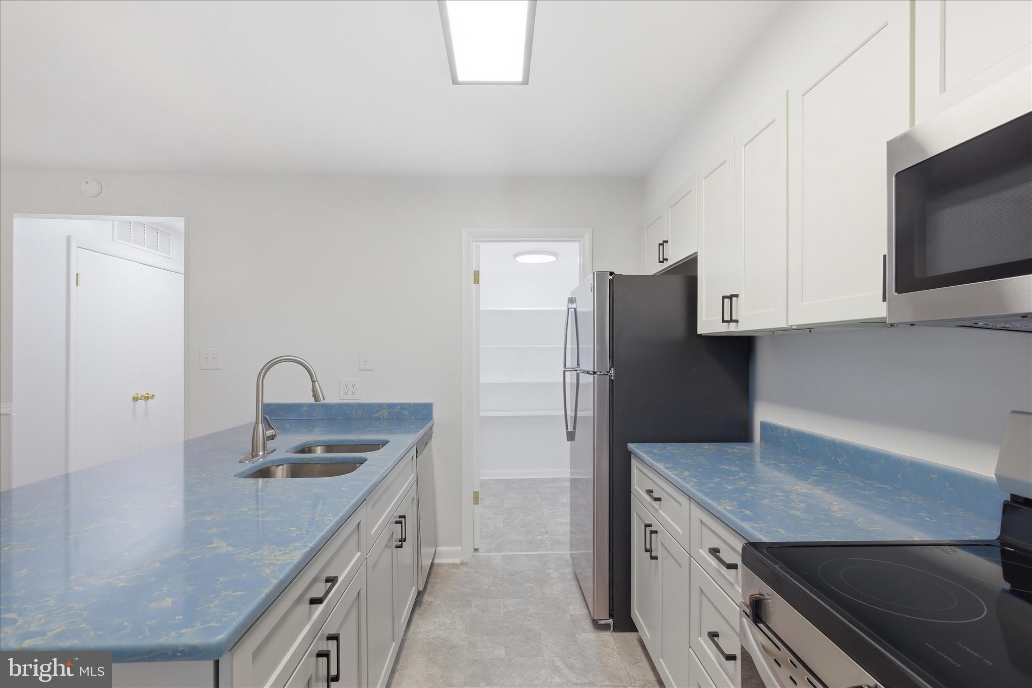 BEECHWOOD SQUARE - Residential
