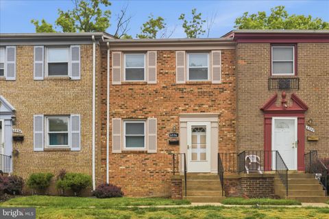 Photo of 6536 Beechwood Drive #19, TEMPLE HILLS, MD 20748 (MLS # MDPG2203244)