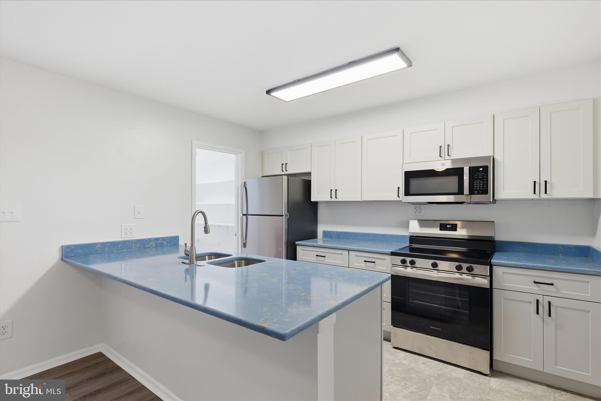 BEECHWOOD SQUARE - Residential