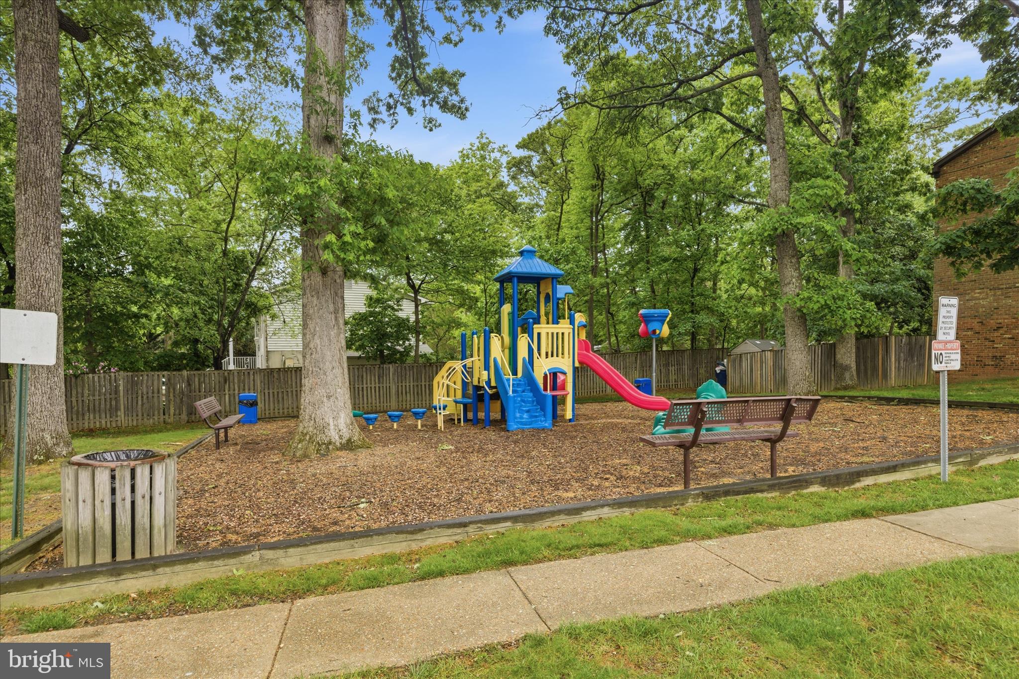 BEECHWOOD SQUARE - Residential