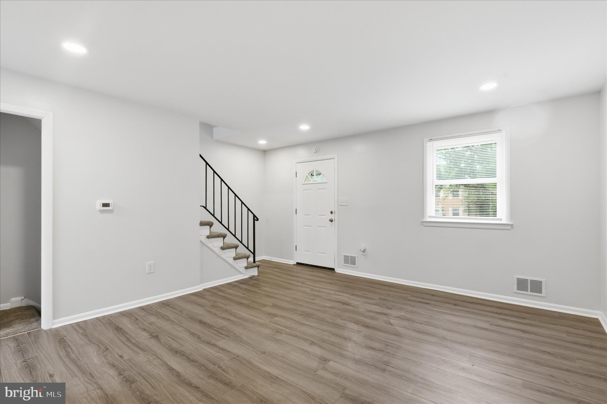 BEECHWOOD SQUARE - Residential