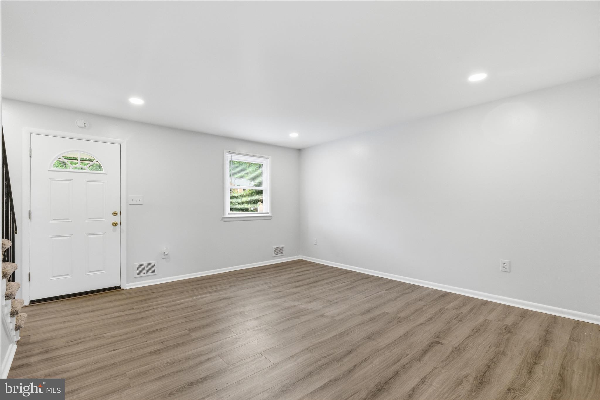 BEECHWOOD SQUARE - Residential