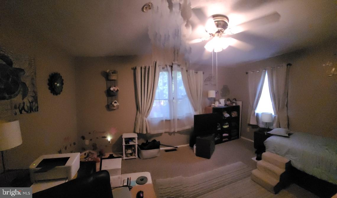 COLONY PARK - Residential