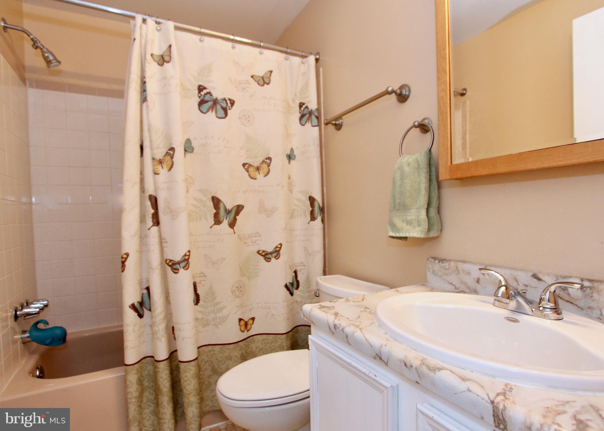 DEVONNE WOODS - Residential