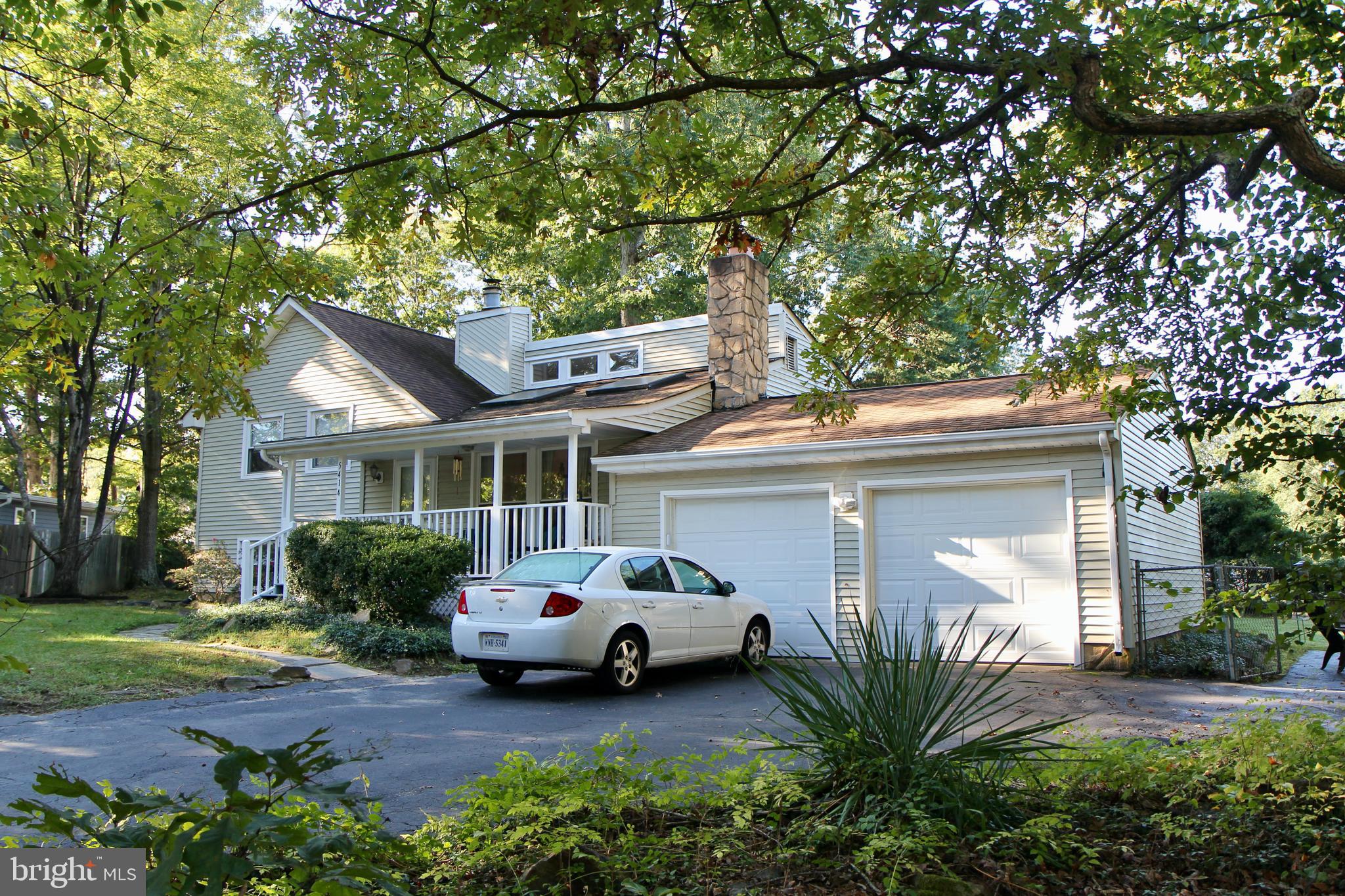 DEVONNE WOODS - Residential