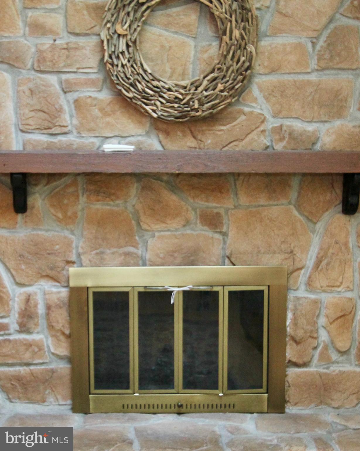 DEVONNE WOODS - Residential