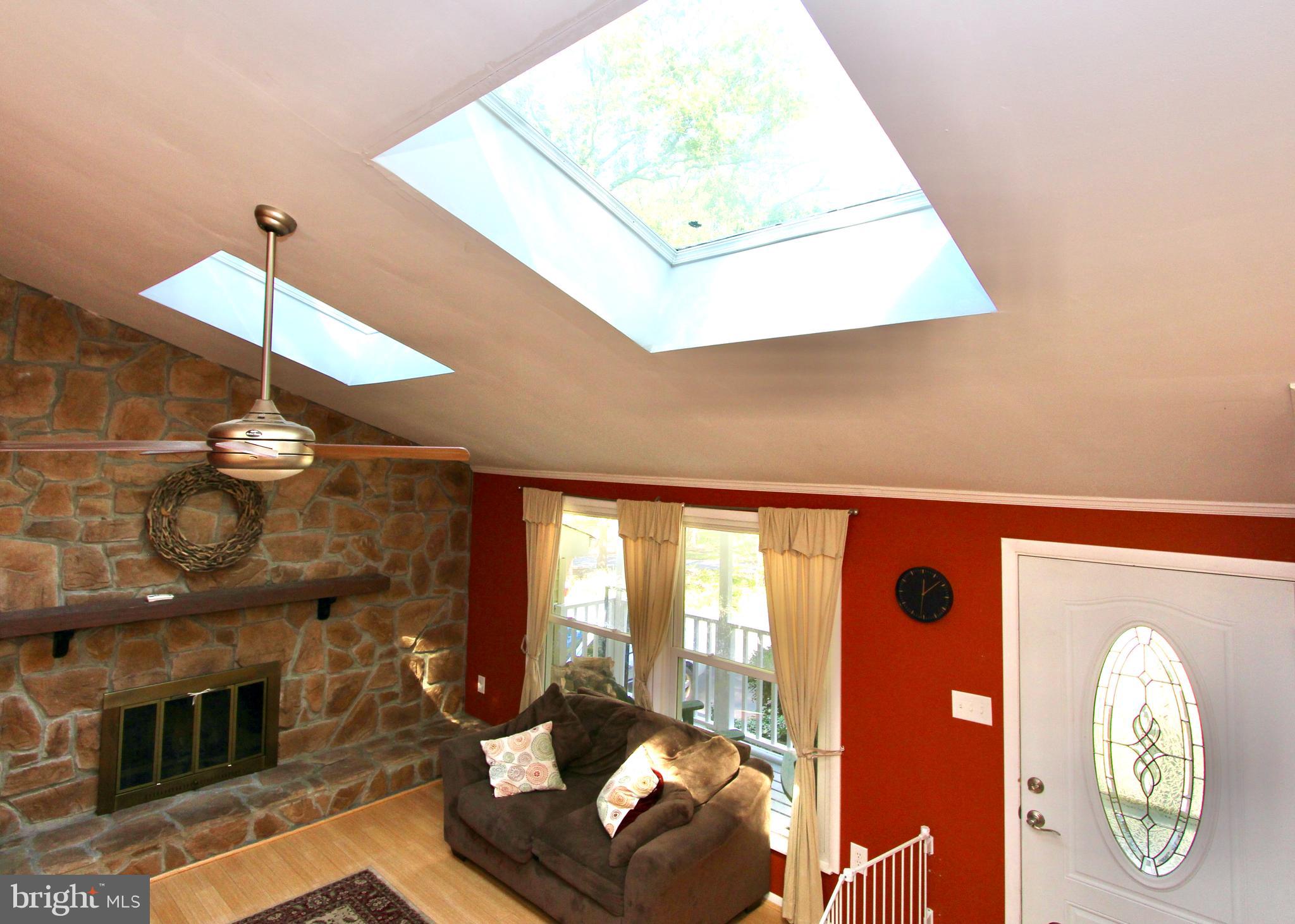 DEVONNE WOODS - Residential