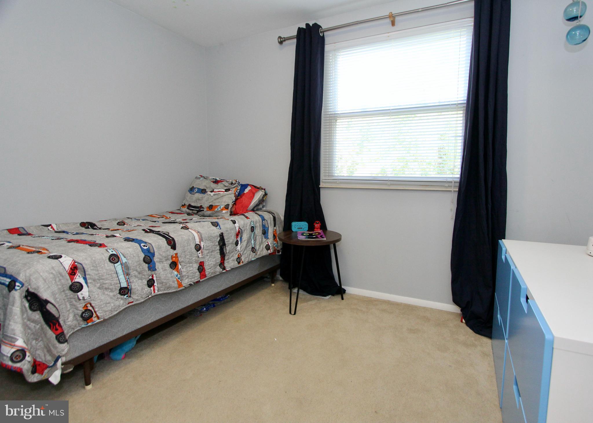 DEVONNE WOODS - Residential