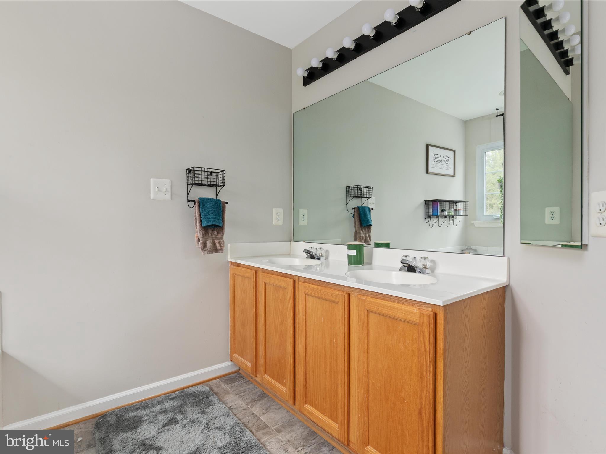 GREENHILL CROSSING - Residential