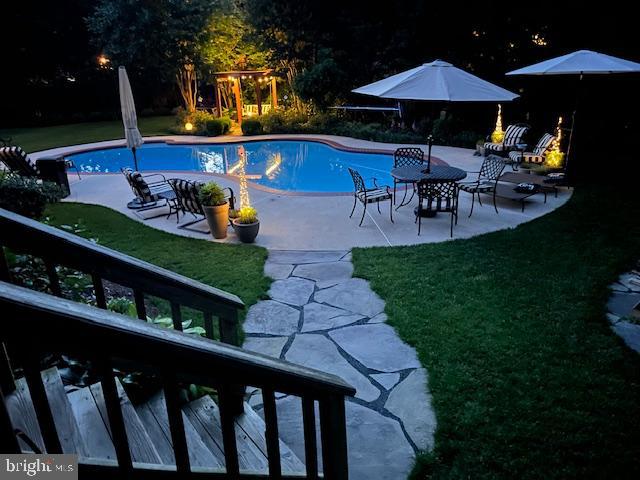 4404 PHYLLISS STREET