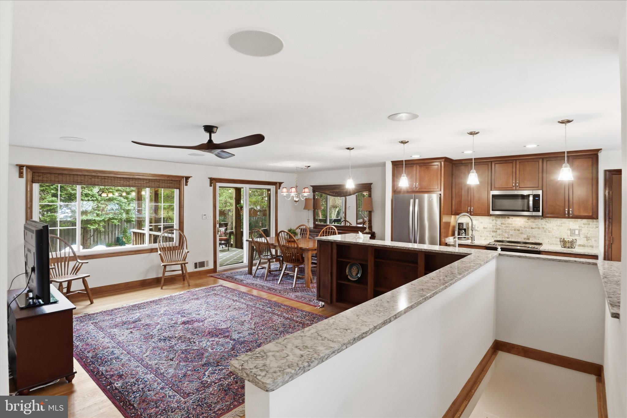 4404 PHYLLISS STREET