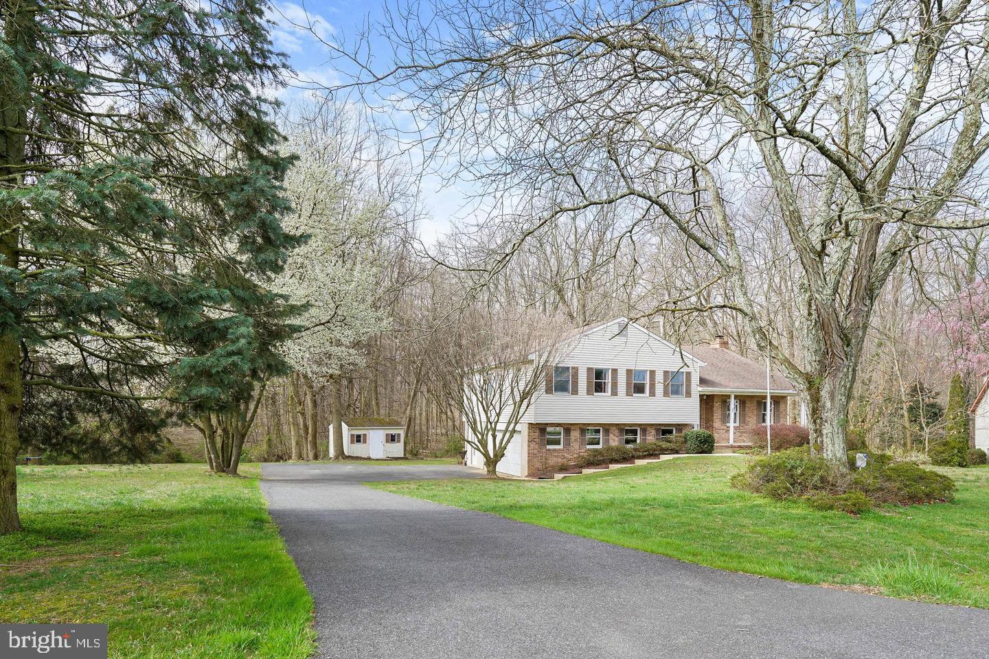 COLONY ACRES - Residential