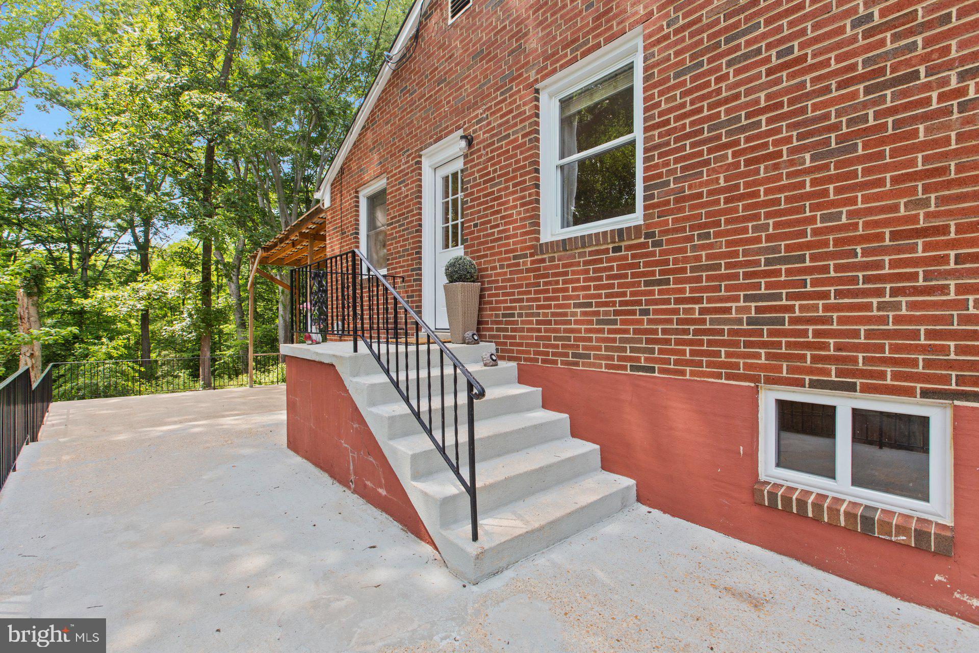 GREEN MEADOWS - Residential