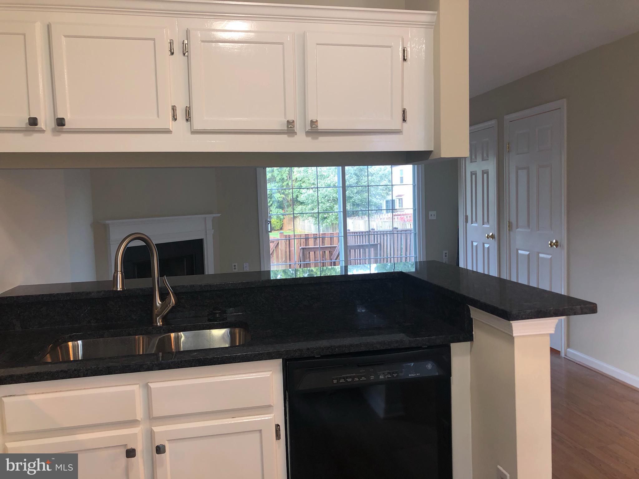 LANDSDOWNE - Residential
