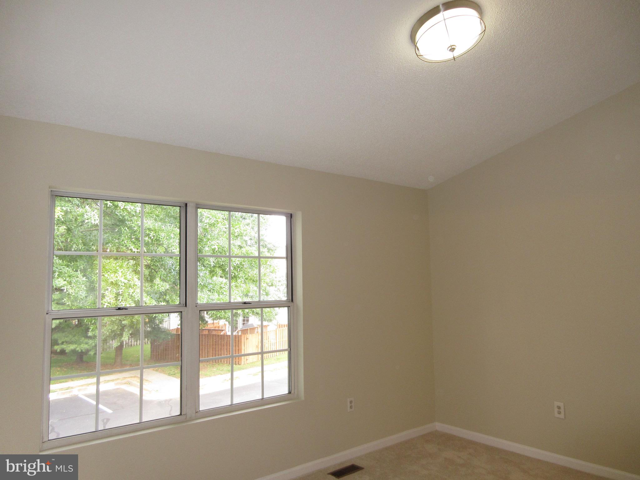 LANDSDOWNE - Residential