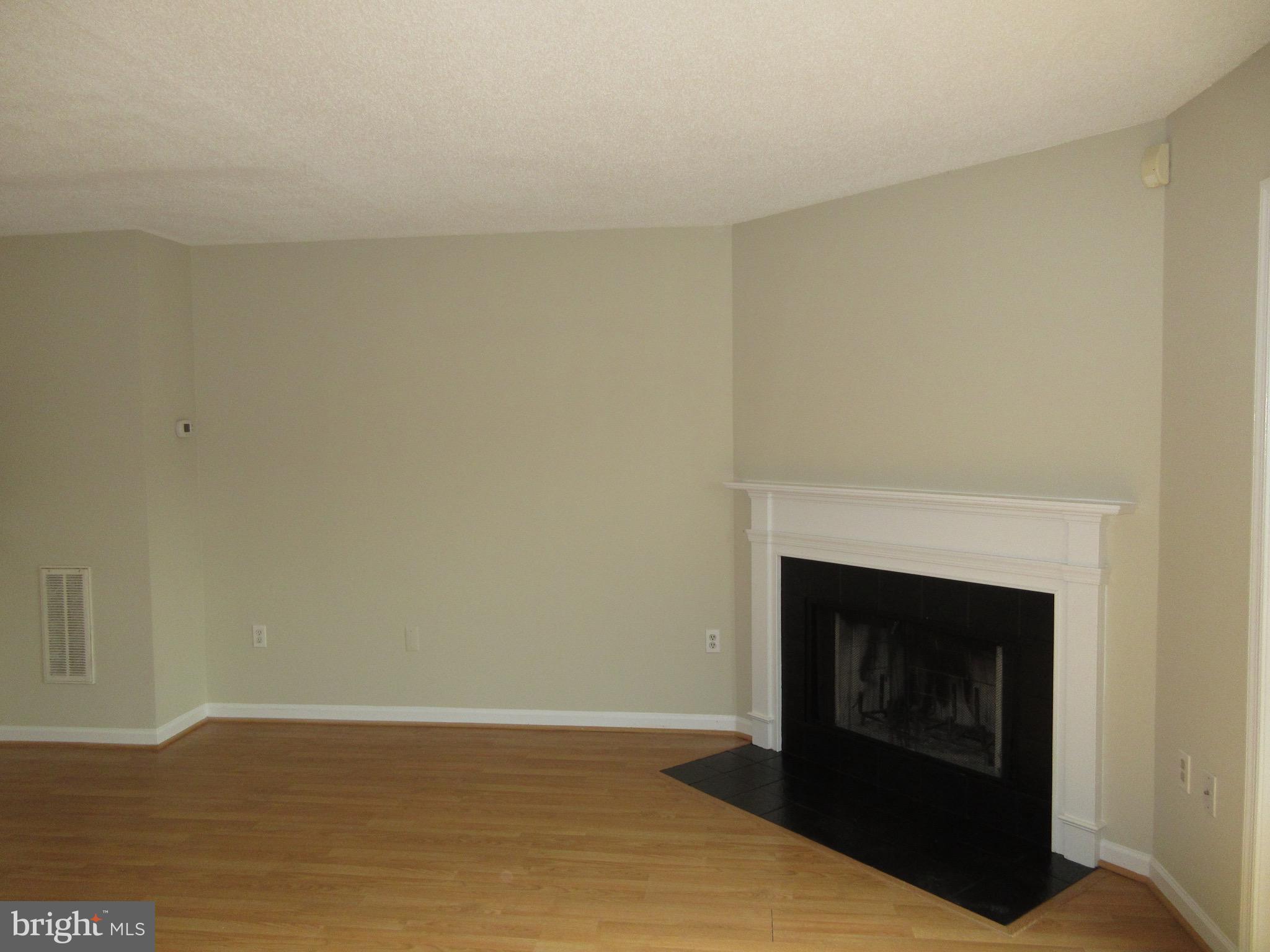 LANDSDOWNE - Residential