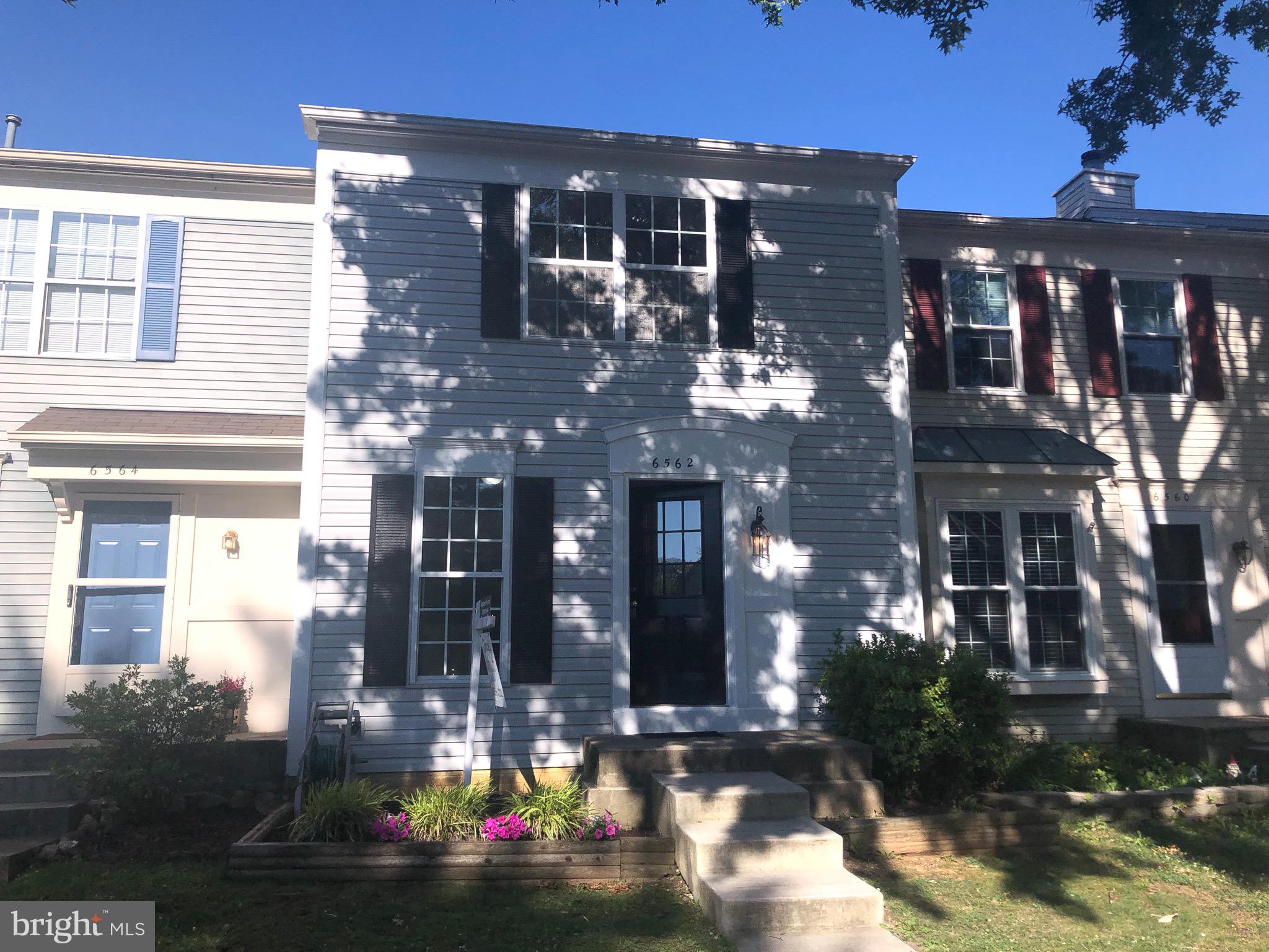 LANDSDOWNE - Residential