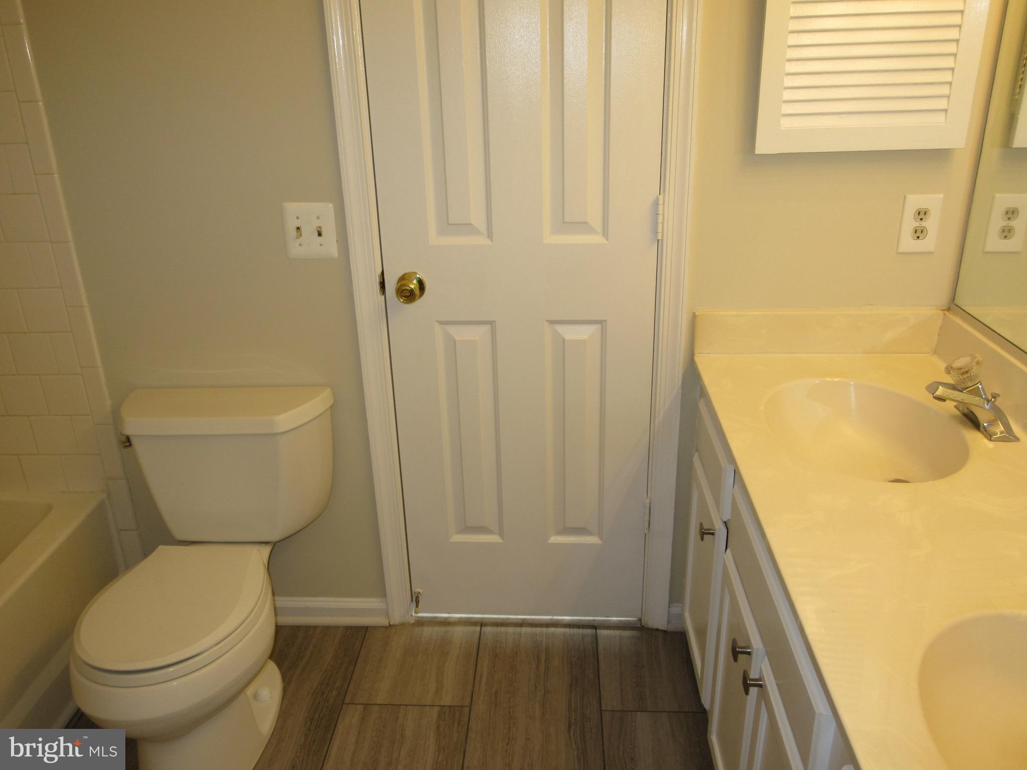 LANDSDOWNE - Residential