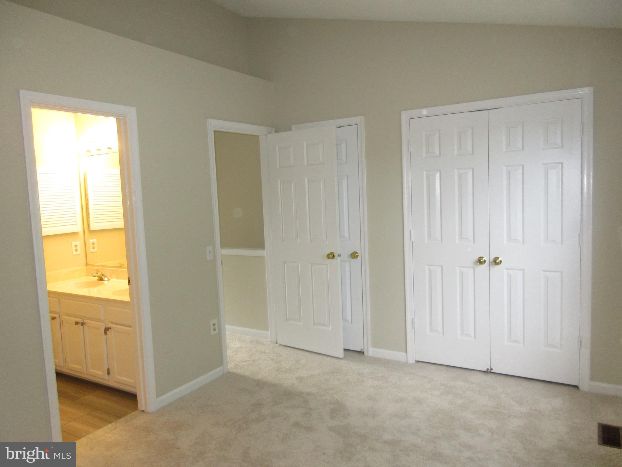 LANDSDOWNE - Residential