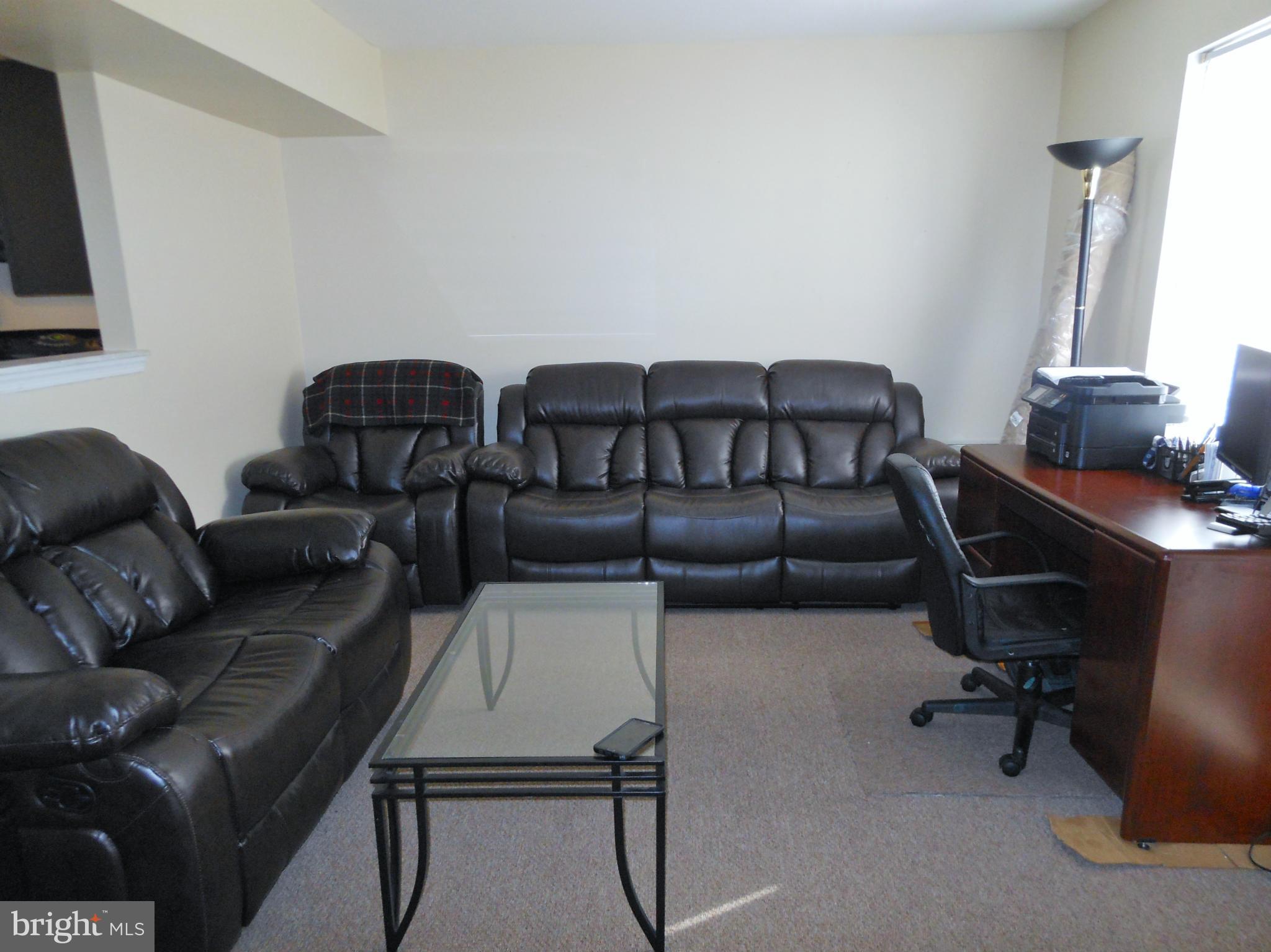 KENT SQUARE LA PLATA - Residential