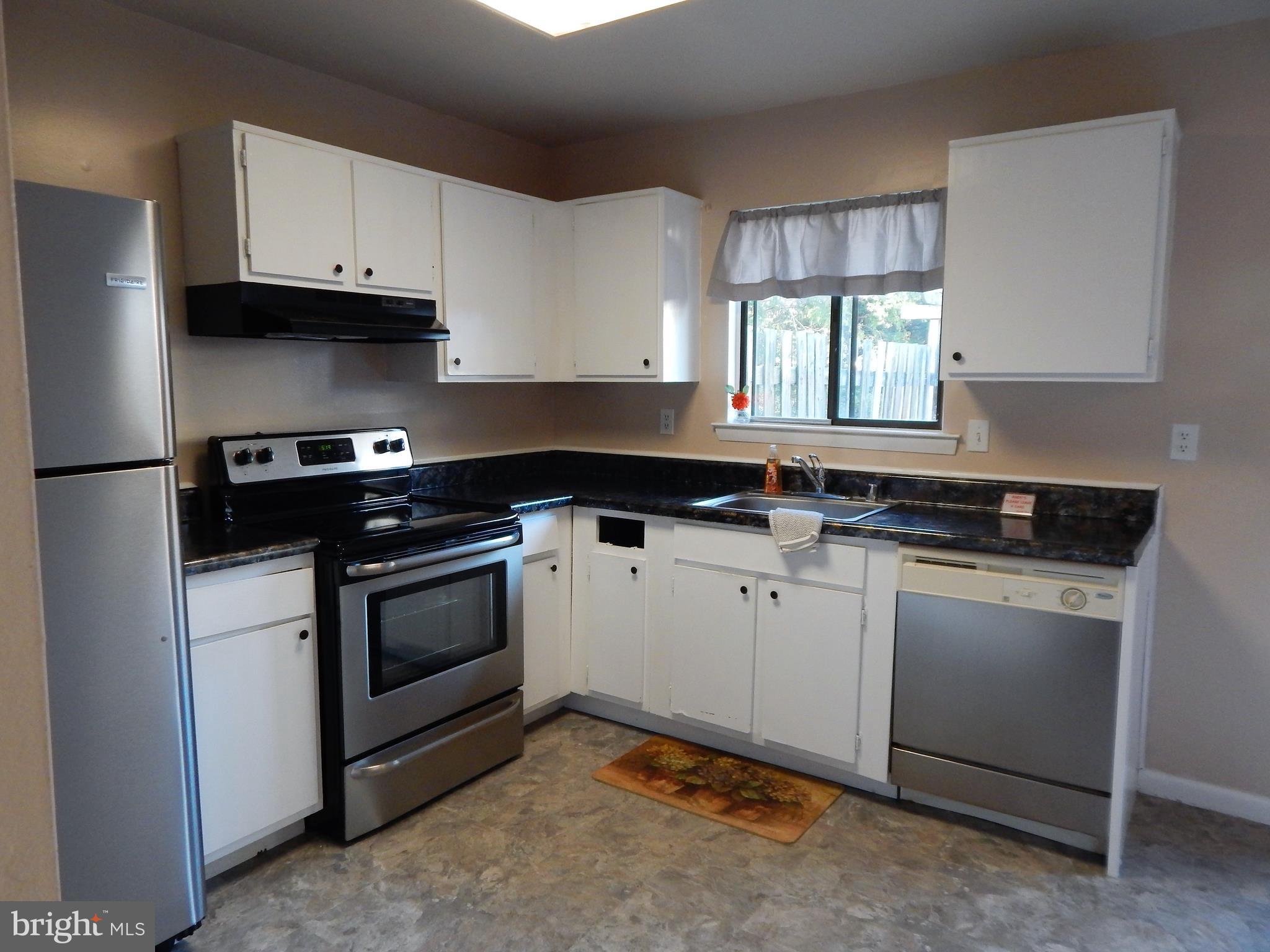 PINEWOOD MEADOWS - Residential