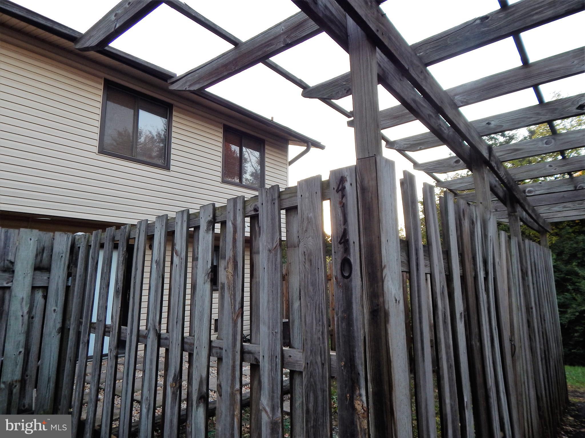 PINEWOOD MEADOWS - Residential
