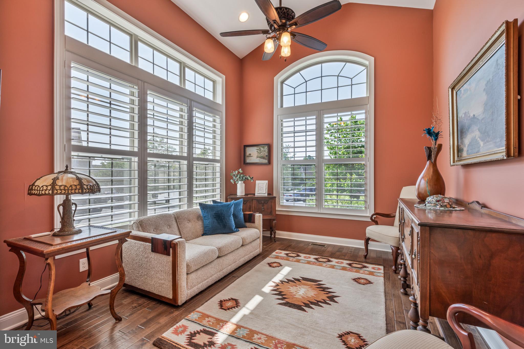 3132 BUTTERNUT LANE