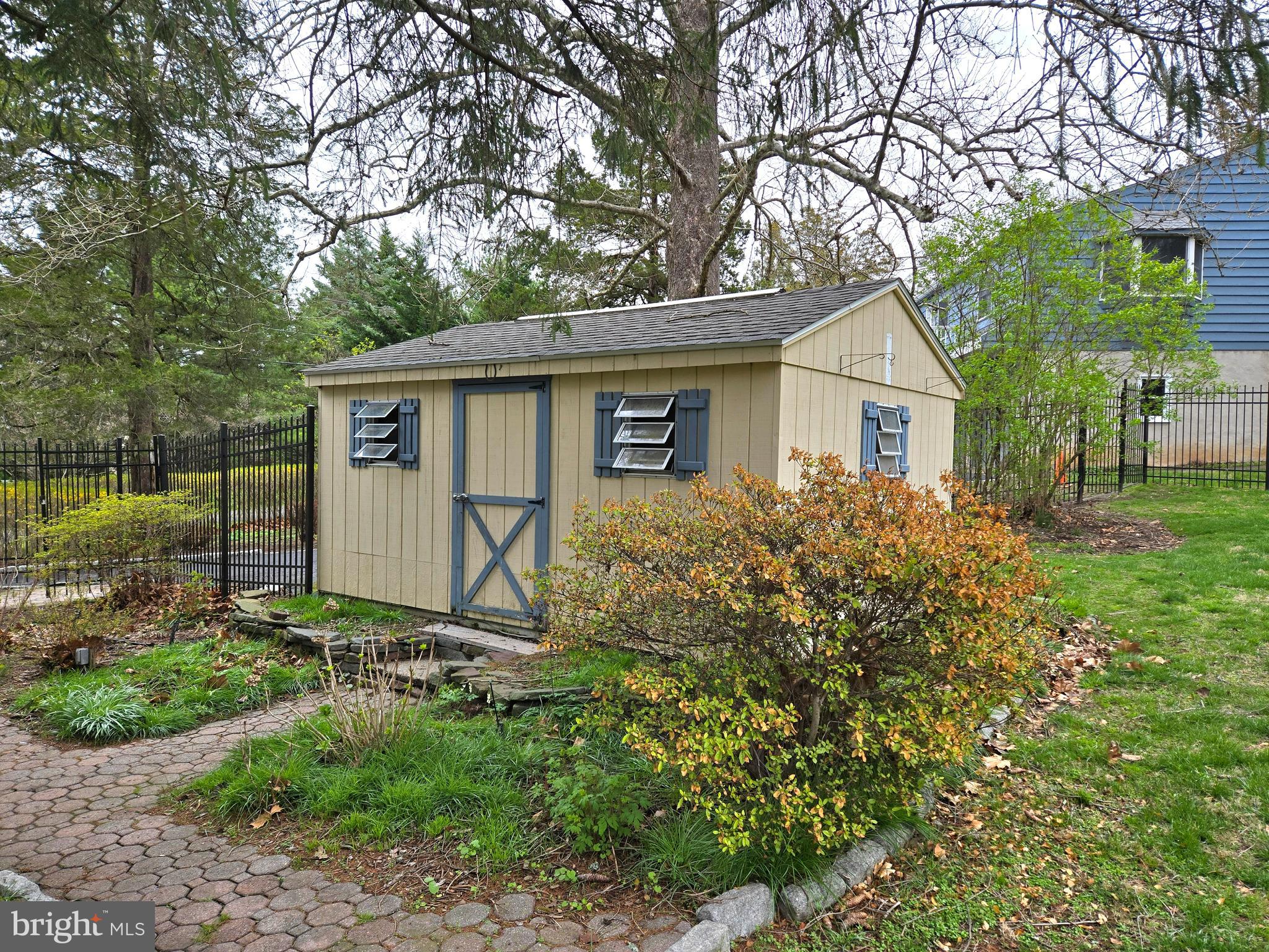 000 - Residential Income