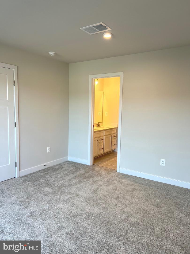 ELLIPSE AT WESTFIELDS - Residential Lease