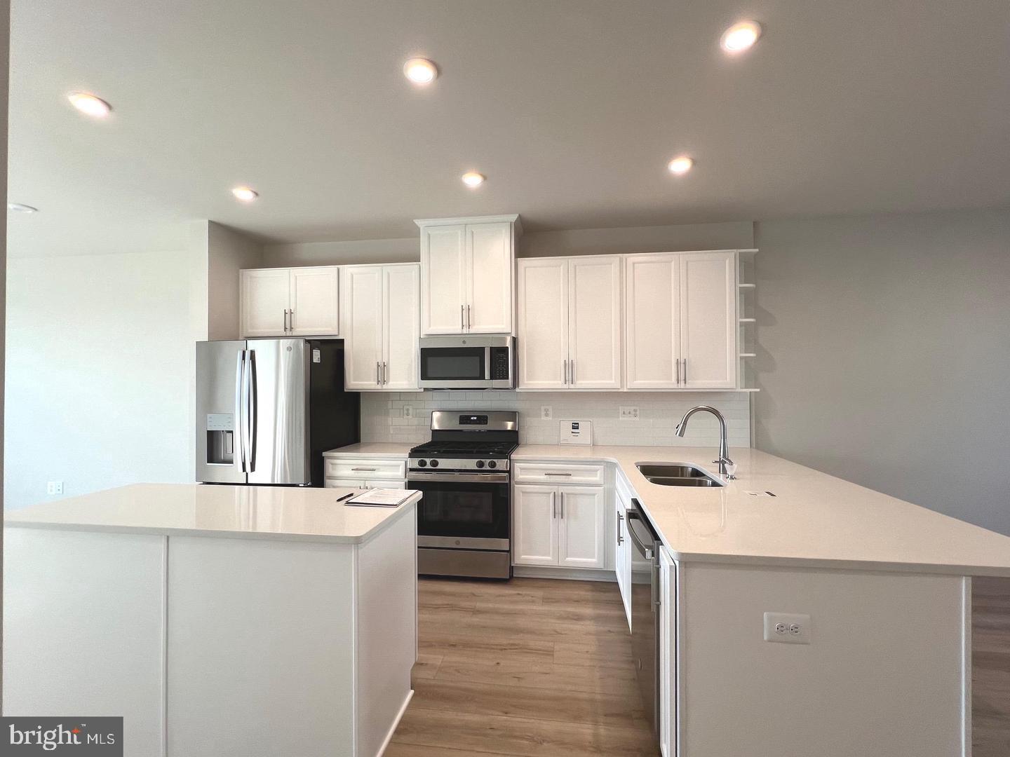 ELLIPSE AT WESTFIELDS - Residential Lease