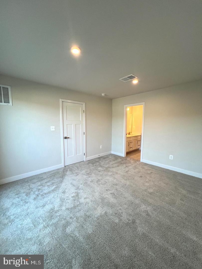 ELLIPSE AT WESTFIELDS - Residential Lease