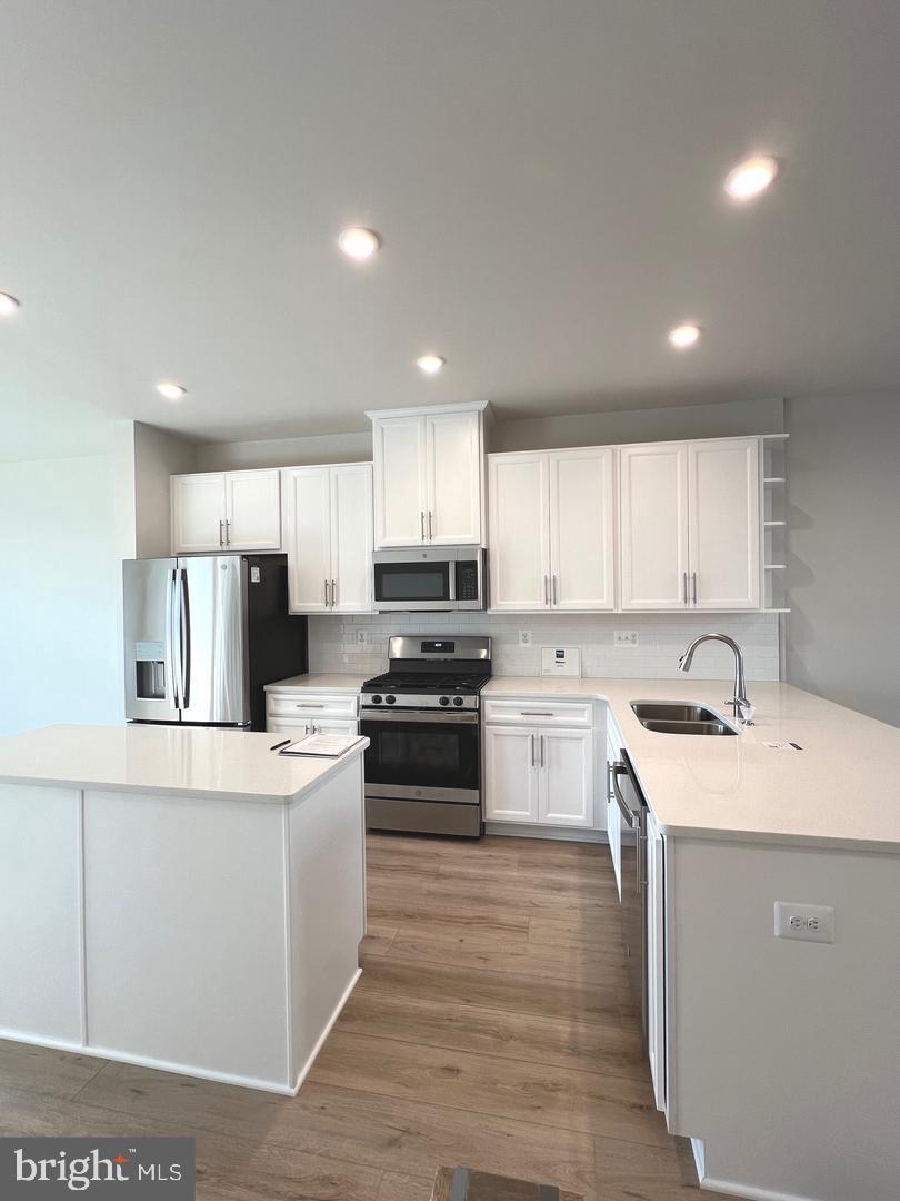 ELLIPSE AT WESTFIELDS - Residential Lease