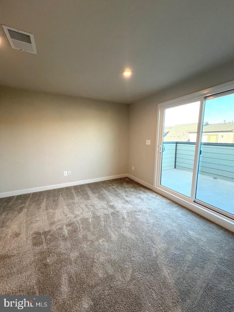 ELLIPSE AT WESTFIELDS - Residential Lease