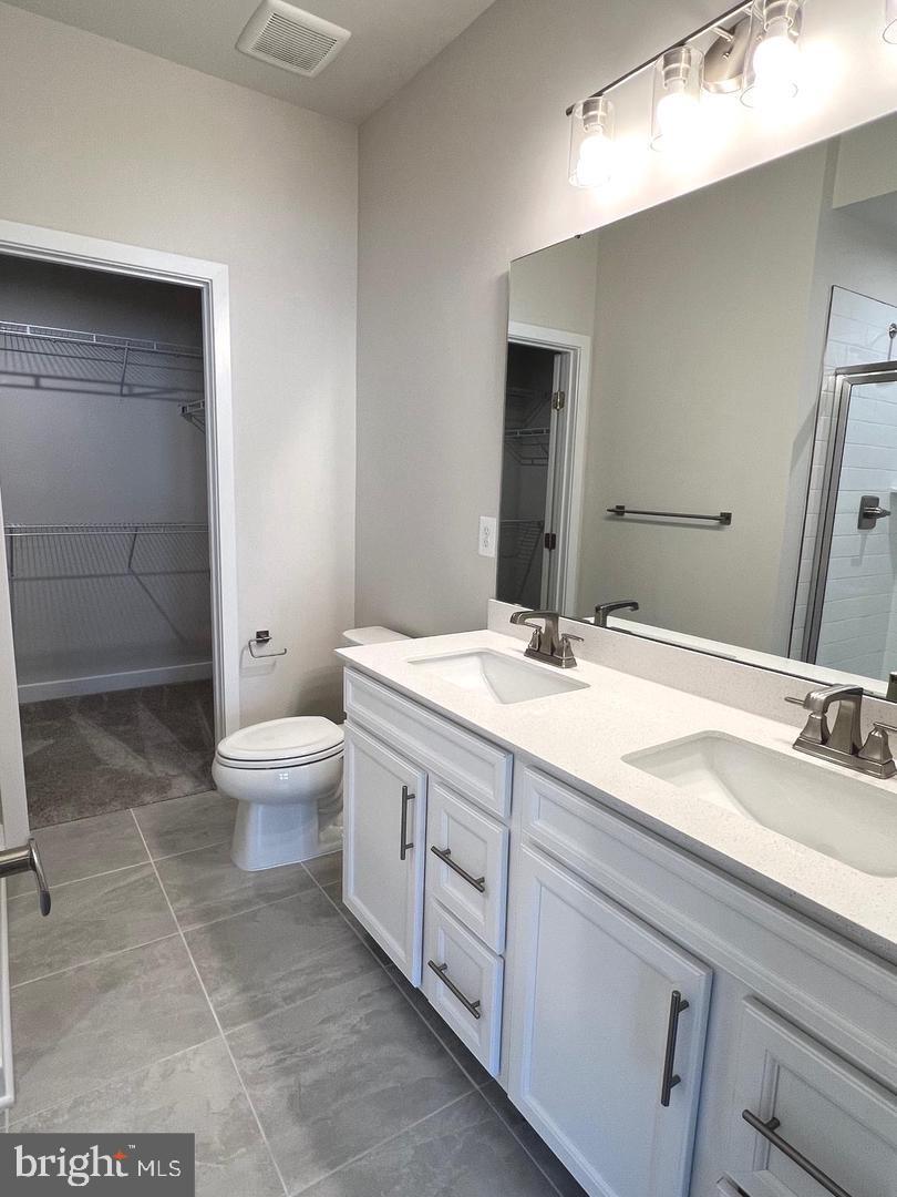 ELLIPSE AT WESTFIELDS - Residential Lease