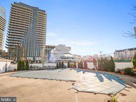 ATRIUM - Residential Lease