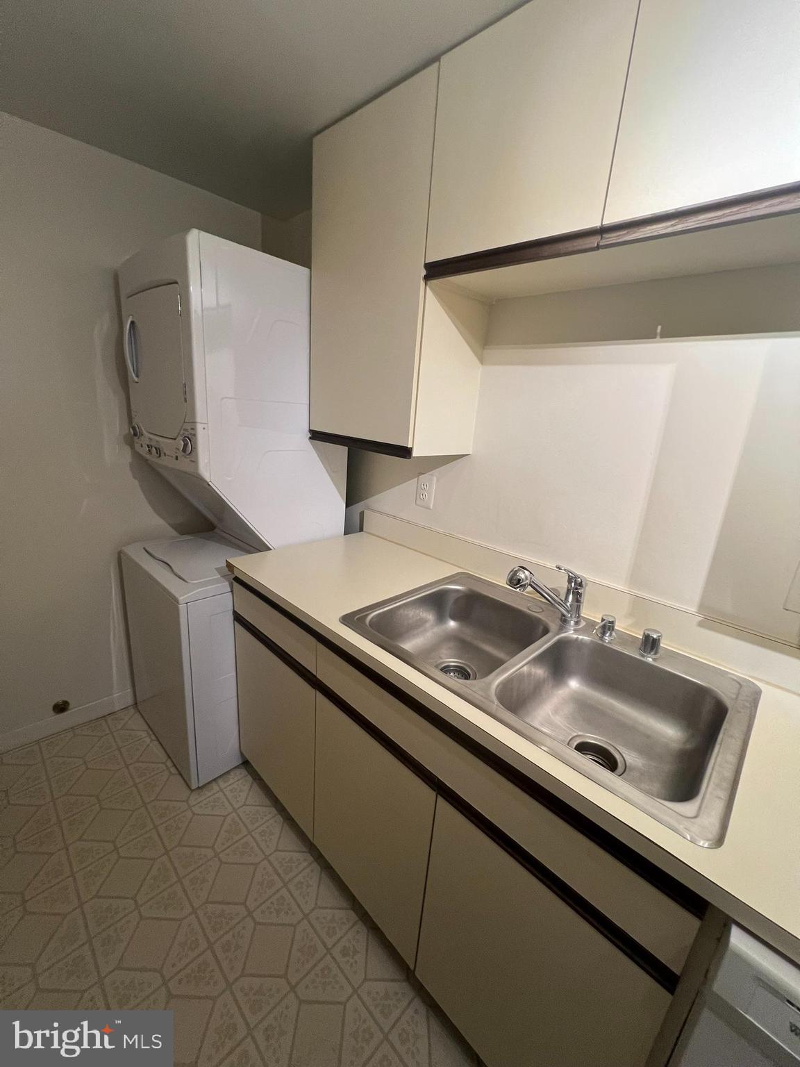 ATRIUM - Residential Lease