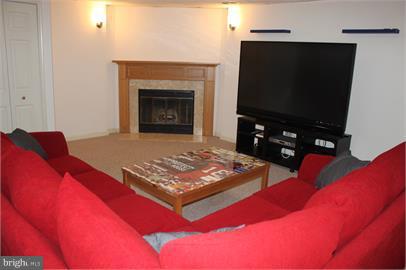 BOWLING BROOK FARMS - Residential Lease