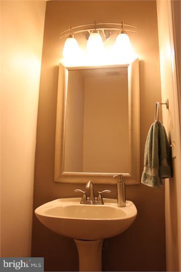 BOWLING BROOK FARMS - Residential Lease