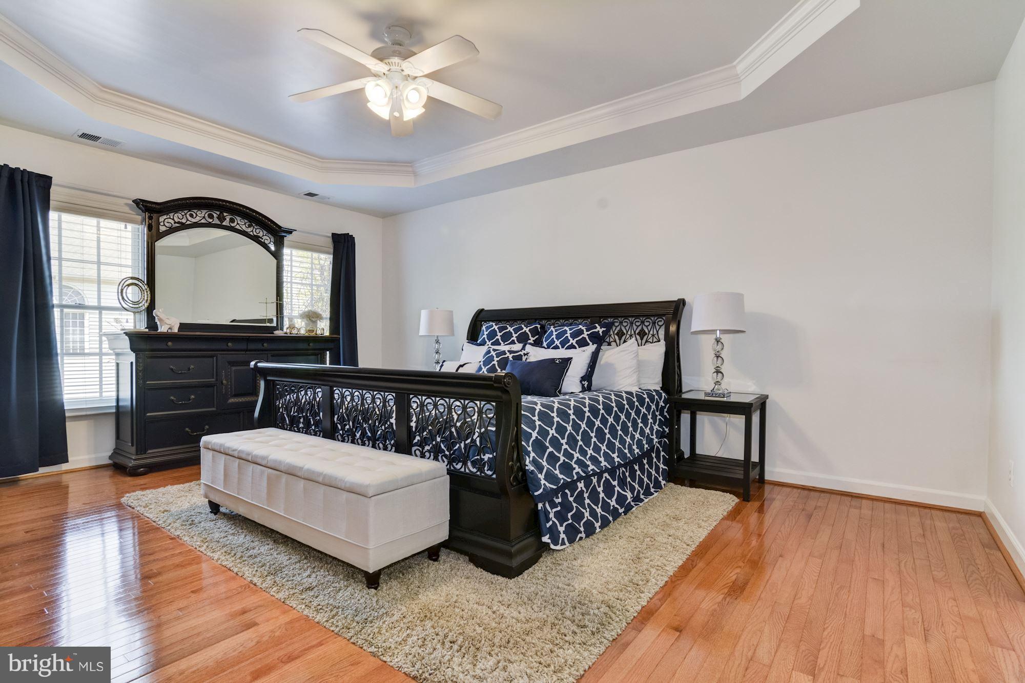 LORTON TOWN CNTR LANDBAY - Residential