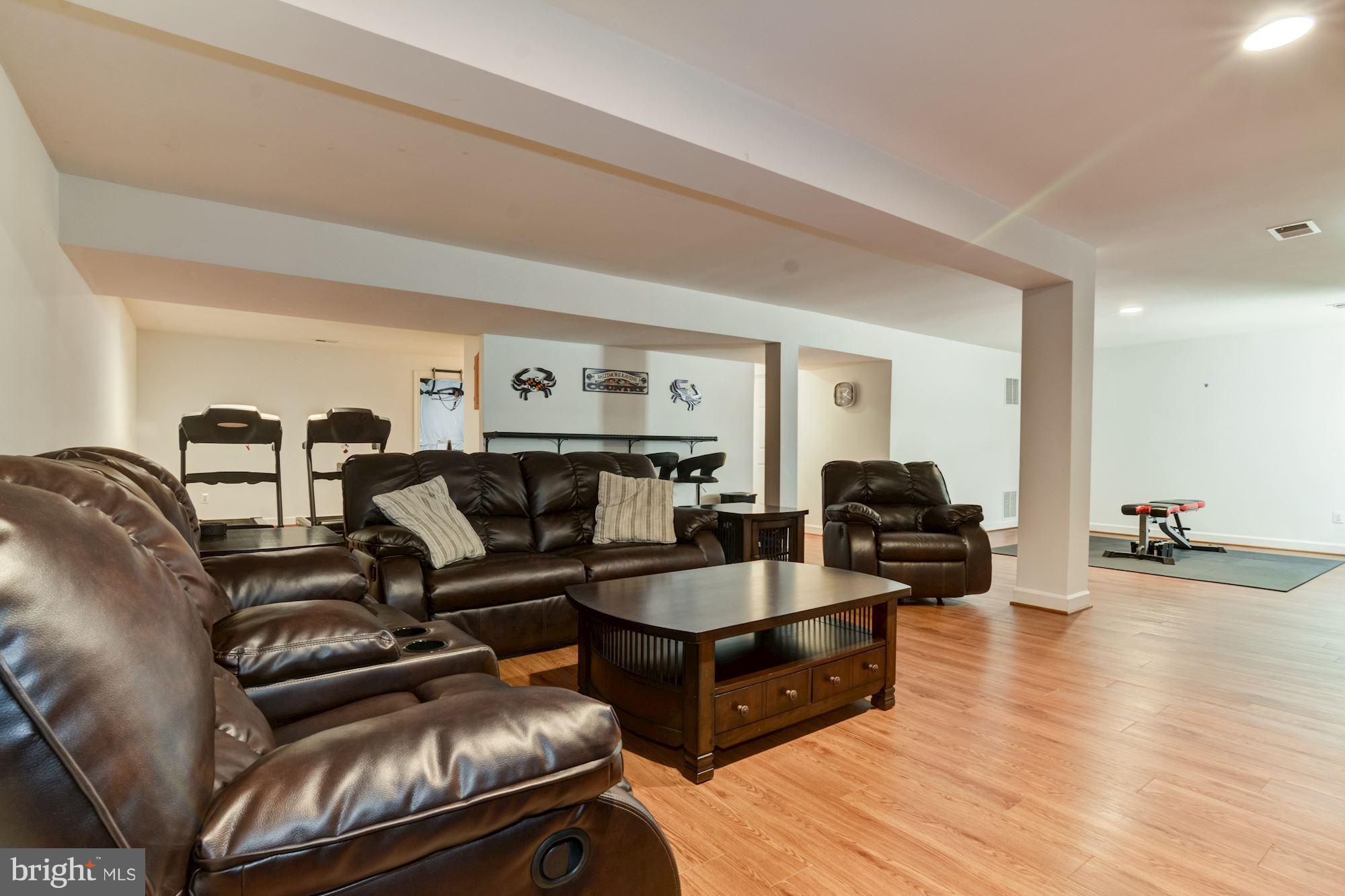 LORTON TOWN CNTR LANDBAY - Residential