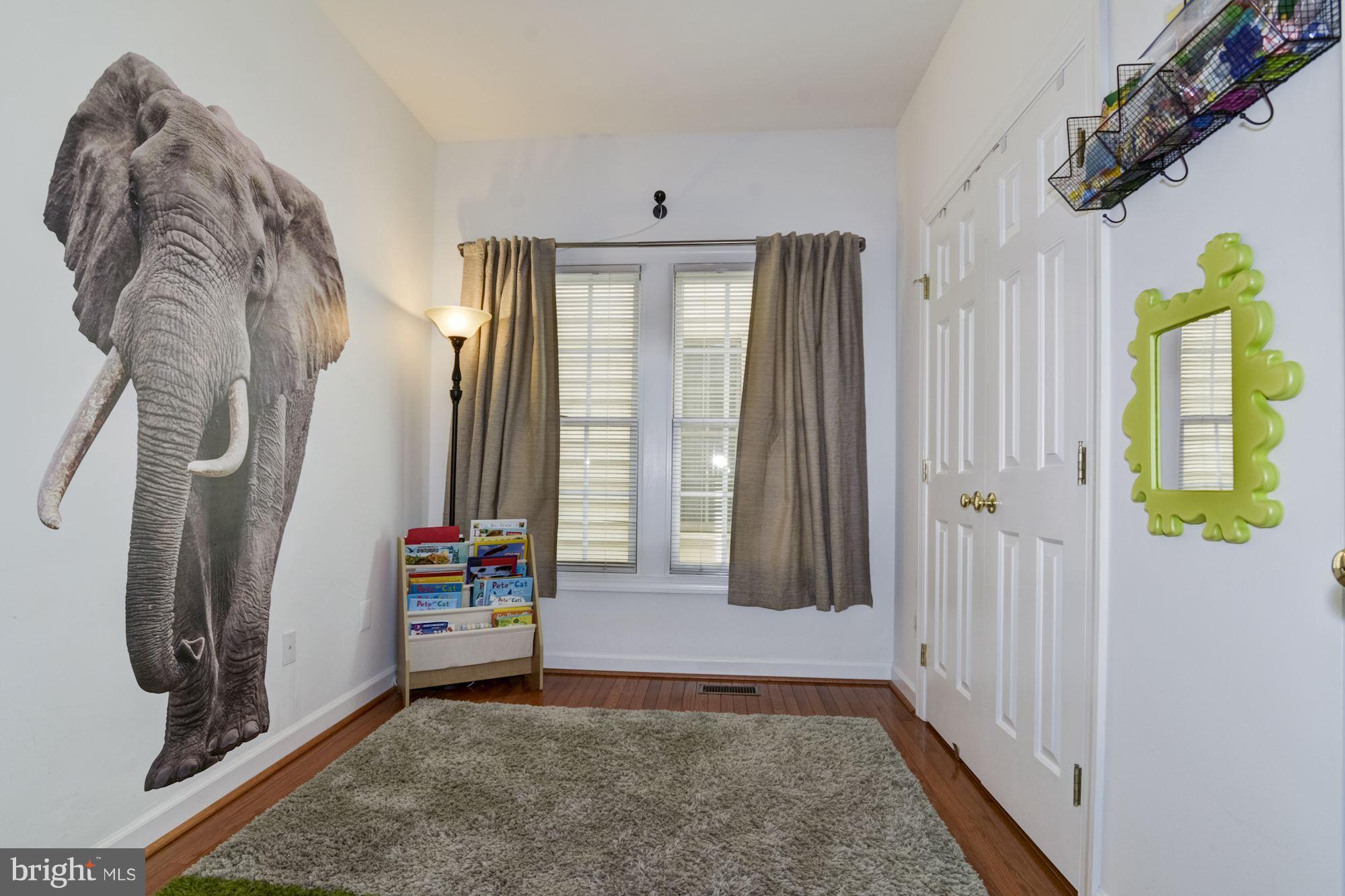 LORTON TOWN CNTR LANDBAY - Residential