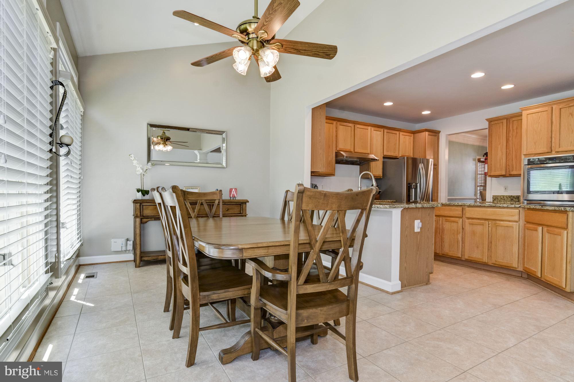 LORTON TOWN CNTR LANDBAY - Residential