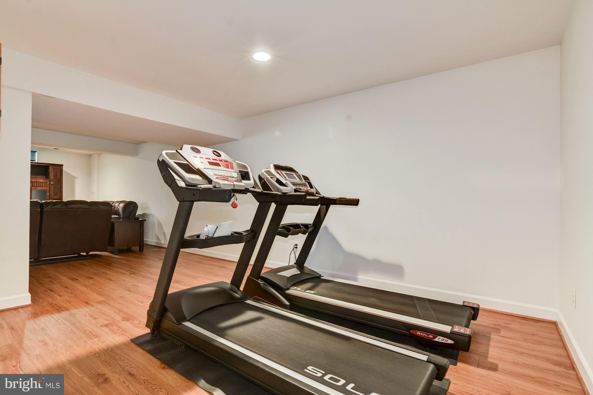 LORTON TOWN CNTR LANDBAY - Residential