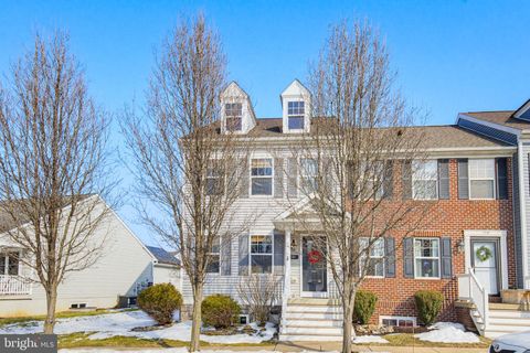 Photo of 186 Daplin Avenue, MARIETTA, PA 17547 (MLS # PALA2083748)