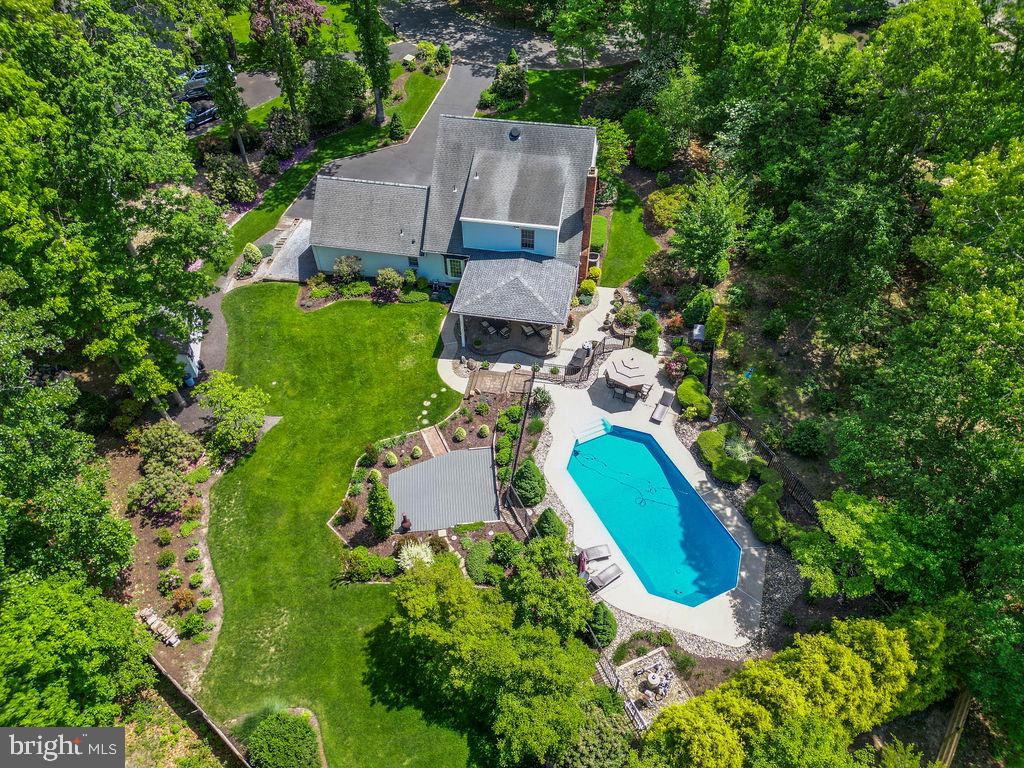 124 STRAWBERRY DRIVE