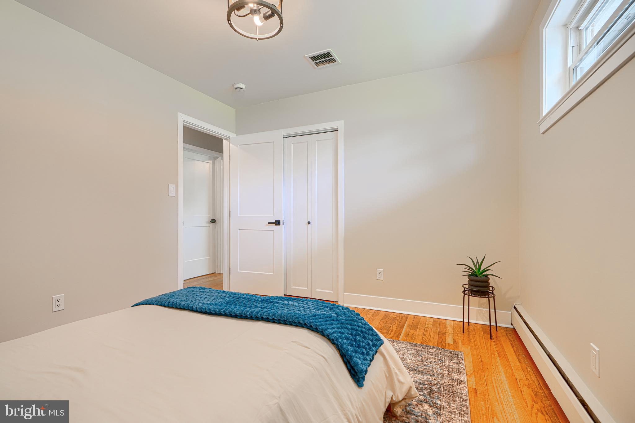 HAMPTON - Residential