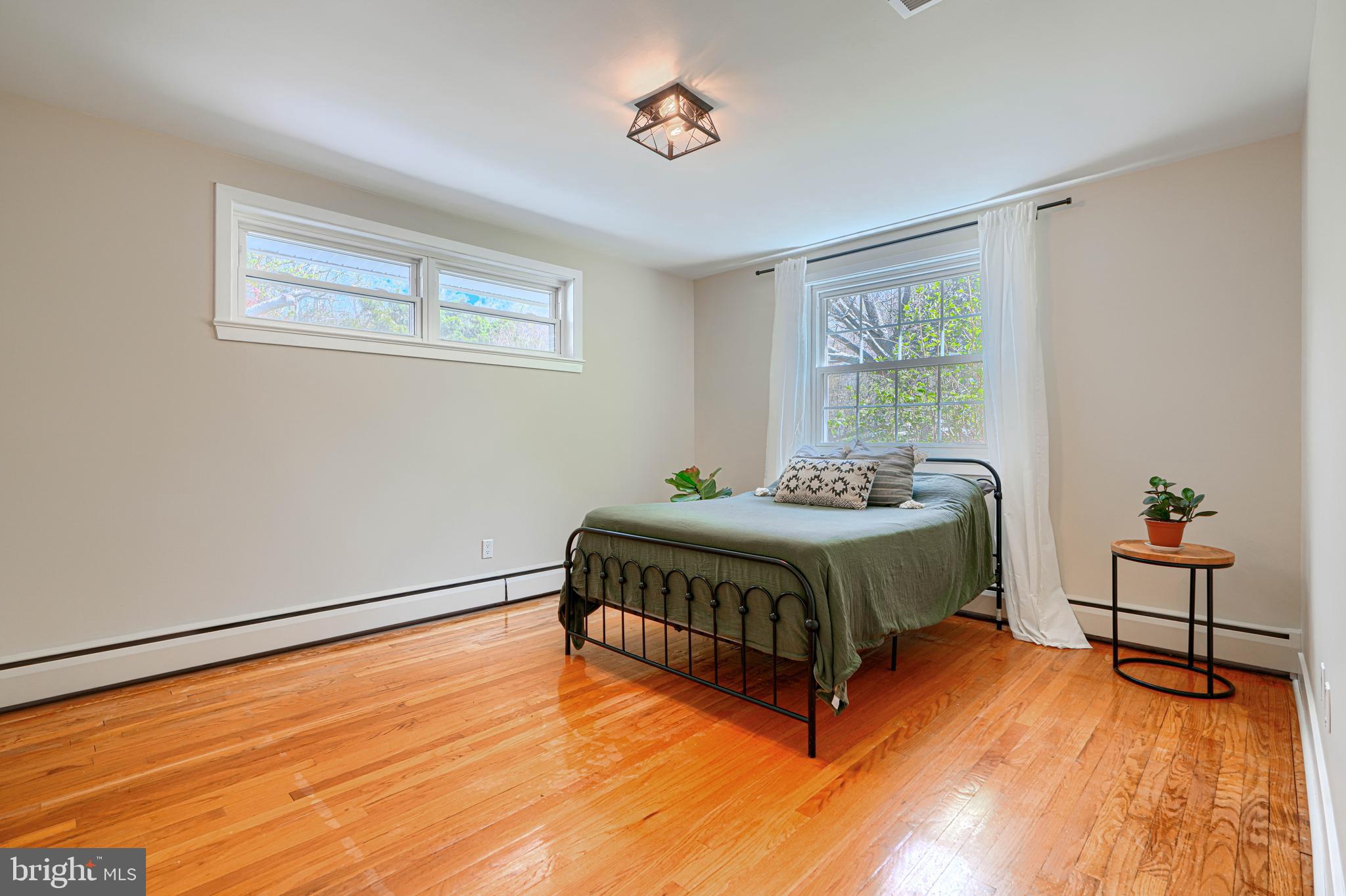 HAMPTON - Residential