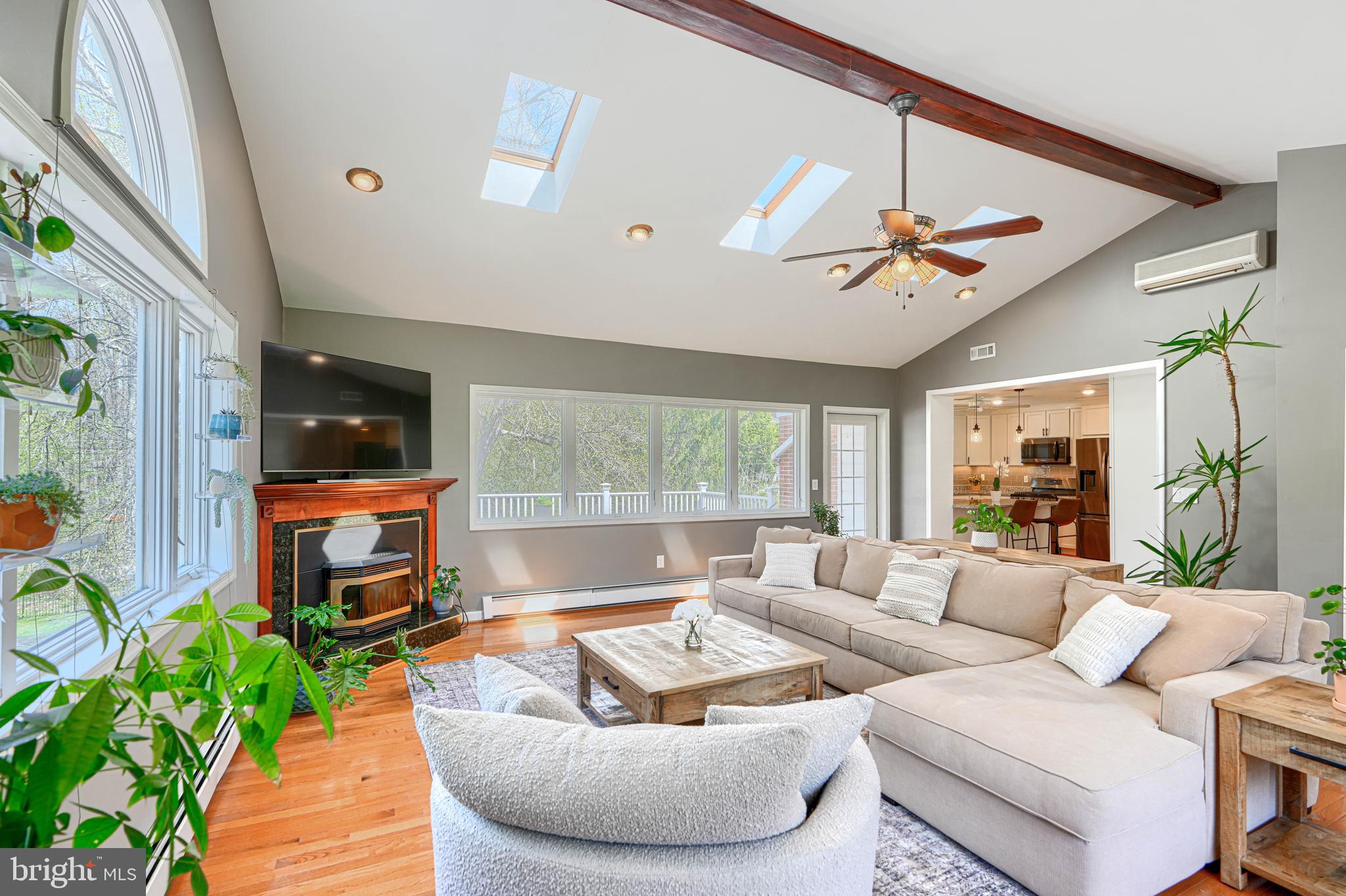 HAMPTON - Residential