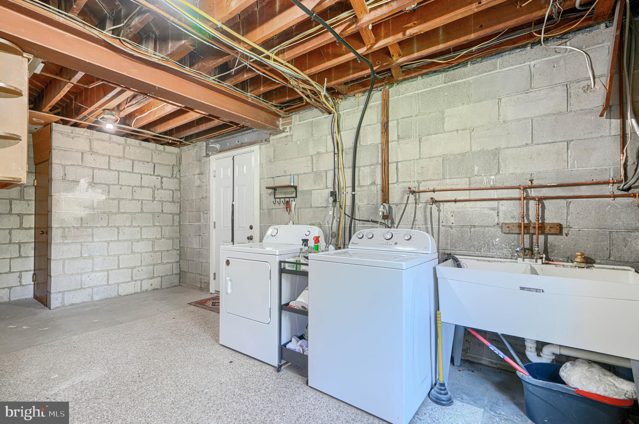 HAMPTON - Residential