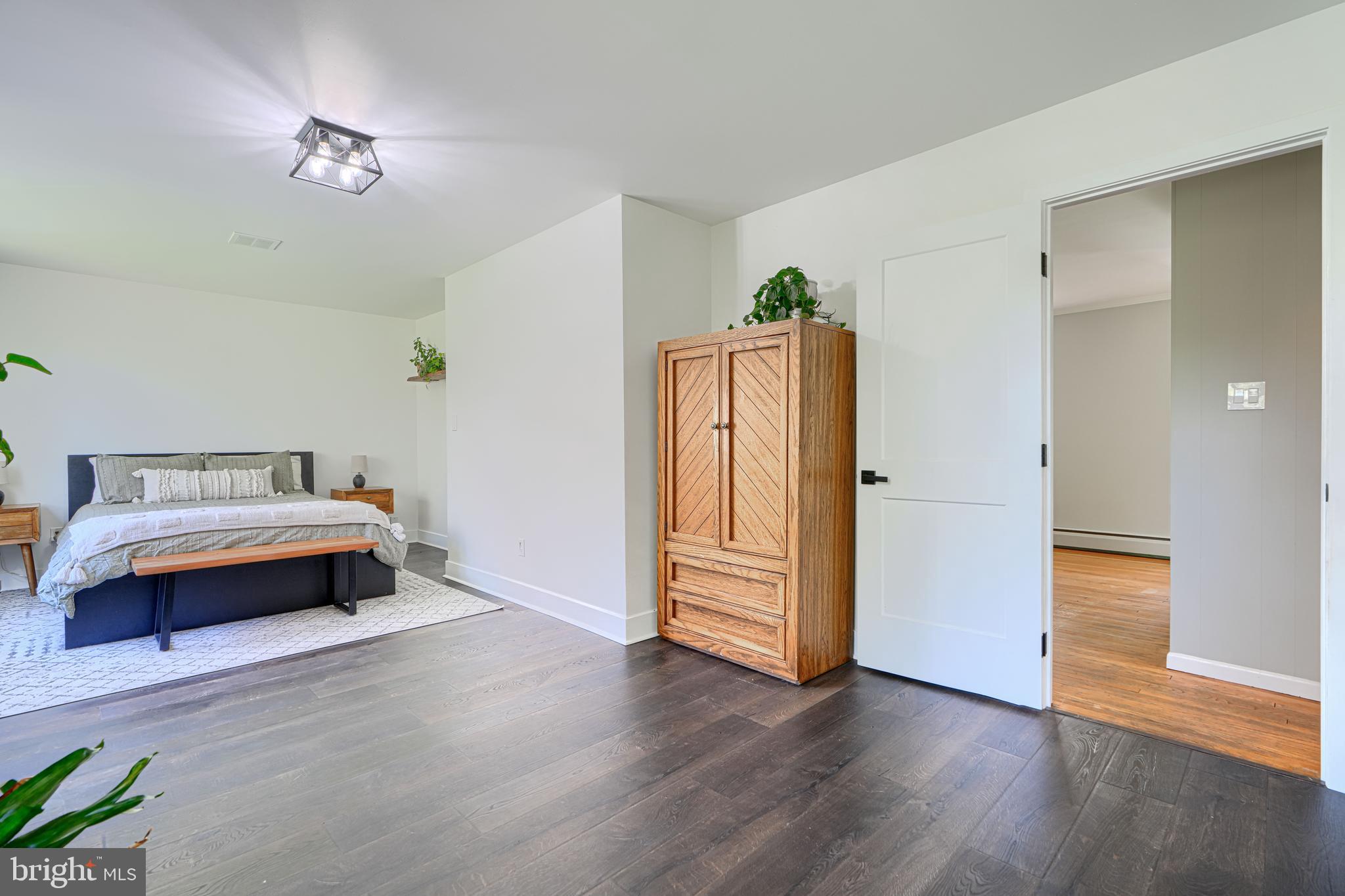 HAMPTON - Residential